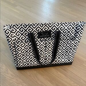 Scout Uptown Pocket Monochrome Geometric Tote Bag